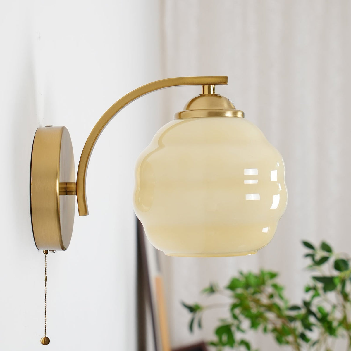 Scalloped Glass Wall Sconce Fluted Shade Vanity Light